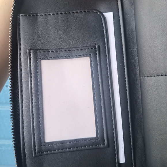 Betsey Johnson Black Embossed Travel Wallet - Picture 9 of 16